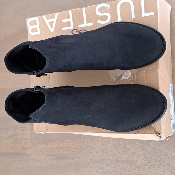JustFab  Alexis Ankle Boot - Color: Black - Size: 11 - Picture 2 of 9